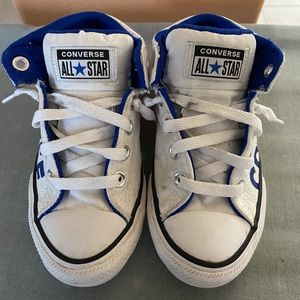 Boys converse no tie